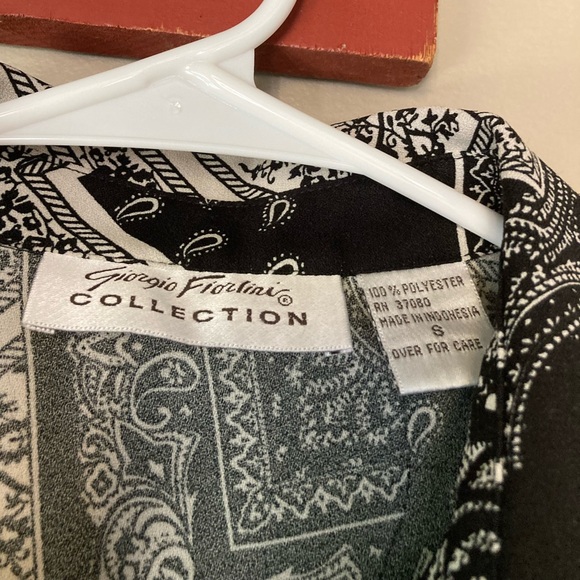 Vintage Giorgio Fiozlini Black & White Bandana Print Collared Tank Top S - Picture 6 of 6